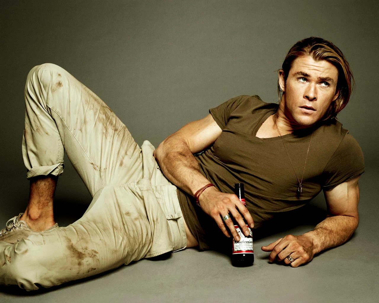Chris Hemsworth gq 2014